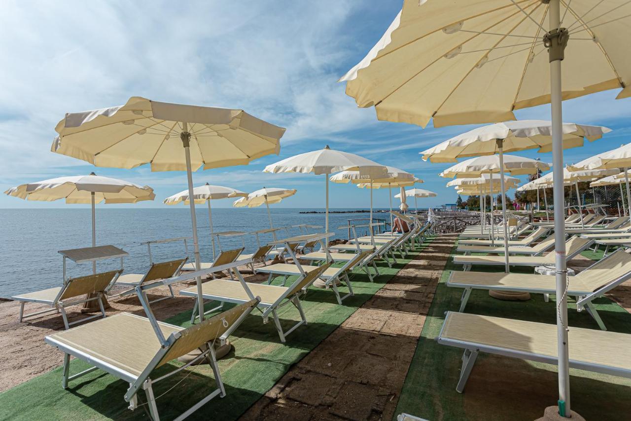 Hotel Cavalluccio Marino Santa Marinella Εξωτερικό φωτογραφία