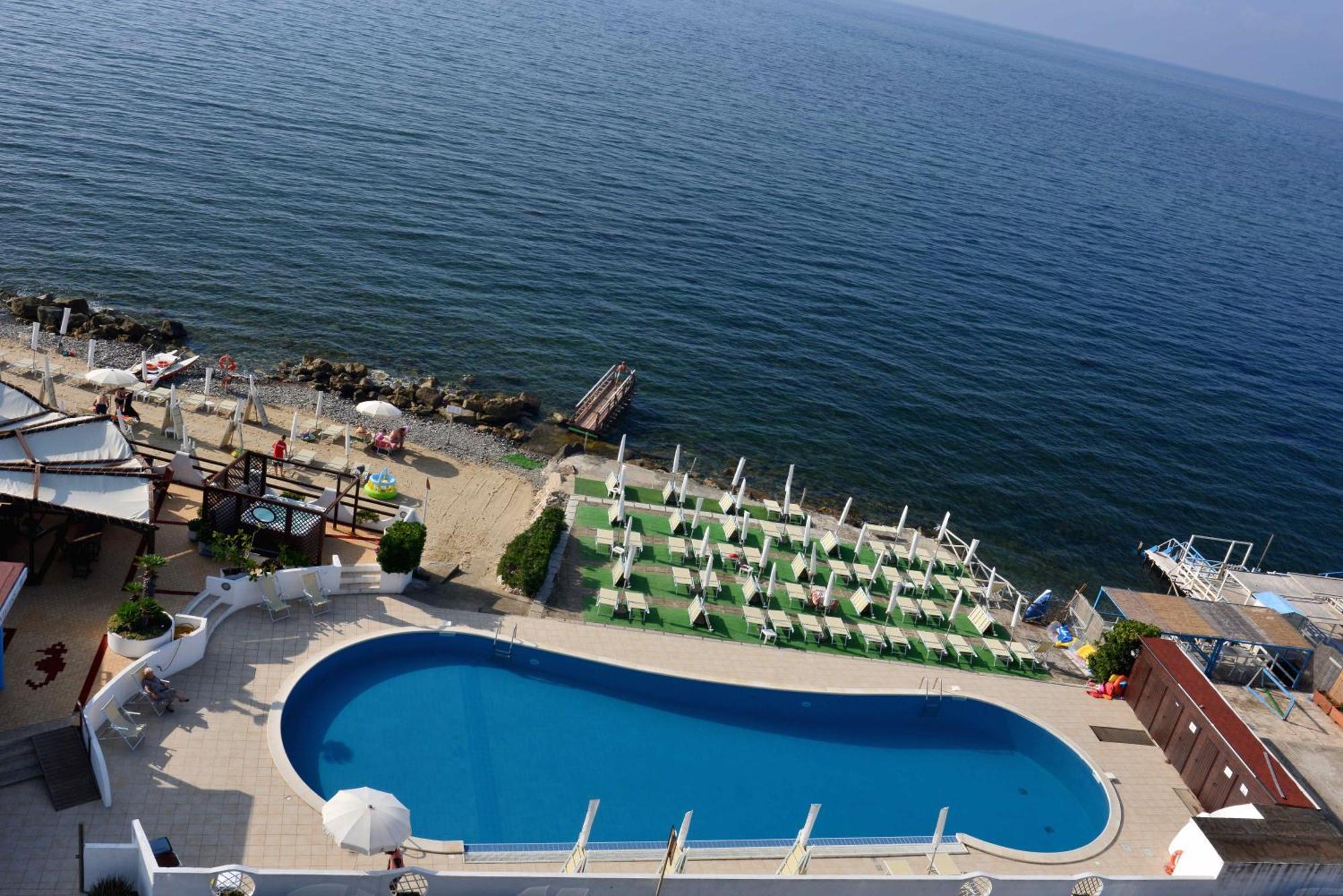 Hotel Cavalluccio Marino Santa Marinella Εξωτερικό φωτογραφία